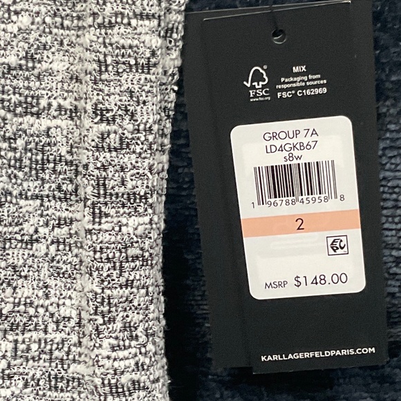 Dress - Picture 7 of 7